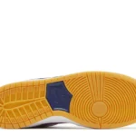 Rayssa Leal et Dunk Low SB - Image 4